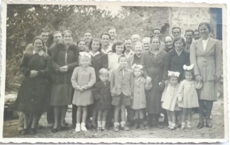 Neapolitan children on one of the trains. 